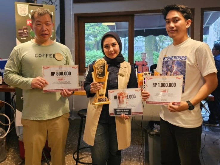 Satu-Satunya Piala Bergilir Kopi Susu Gula Aren