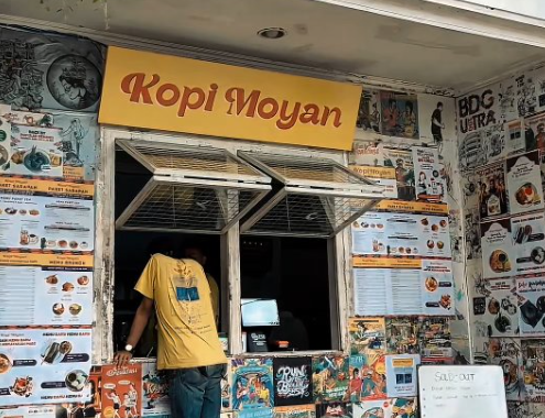 Moyan dengan Segelas Kopi yang Bikin Lupa Waktu